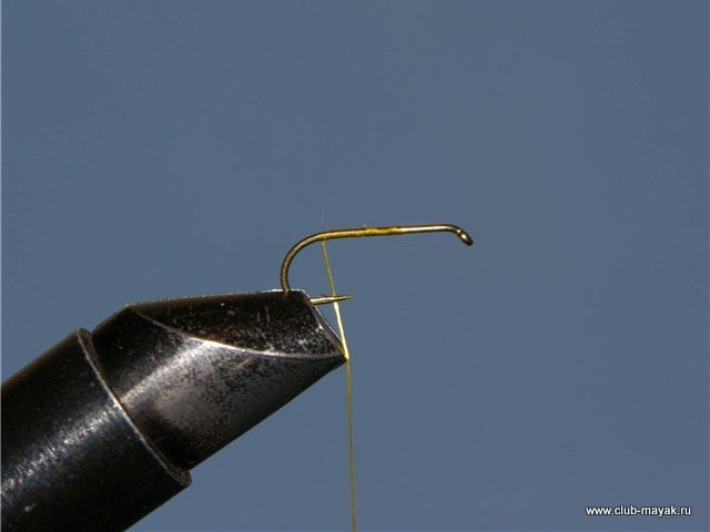 сухая мушка Balloon Caddis