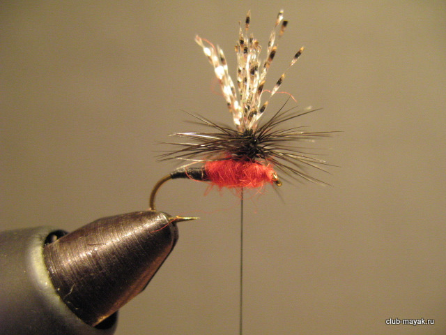 Сухая мушка Bloody Midge