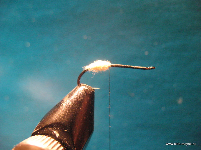 сухая мушка Chuk`s October Caddis