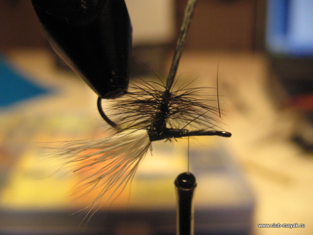 сухая мушка Chuk`s October Caddis