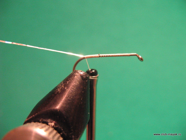 Сухая мушка Green Butt Buck Bug