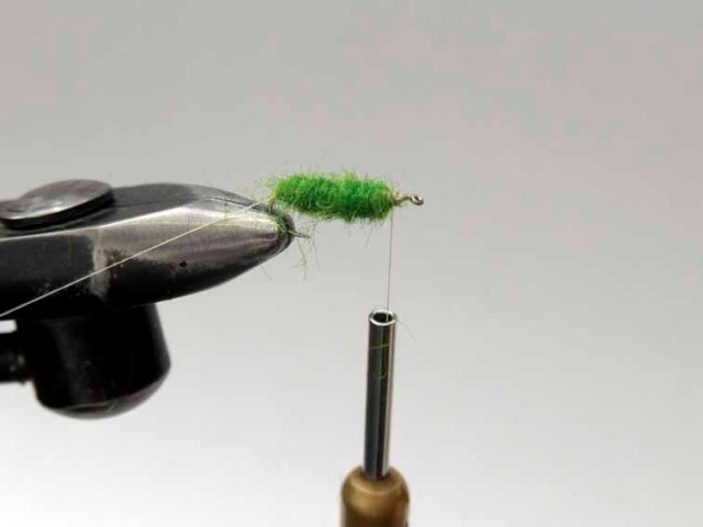 Нимфа Green Caddis Larvae