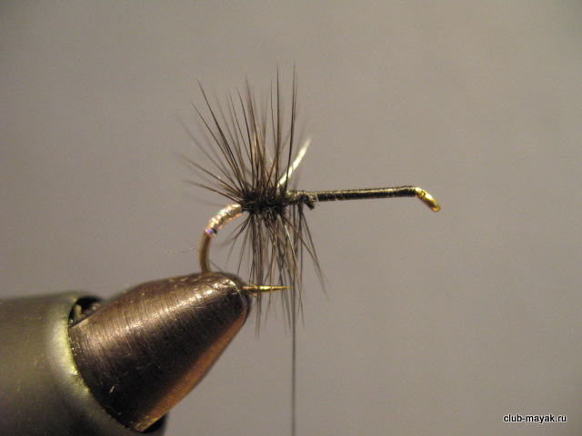 Сухая мушка Renegade Midge