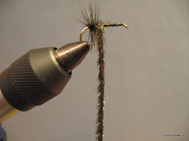 Сухая мушка Renegade Midge