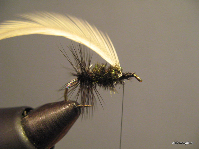Сухая мушка Renegade Midge