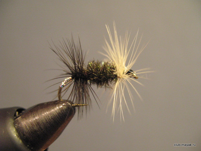 Сухая мушка Renegade Midge