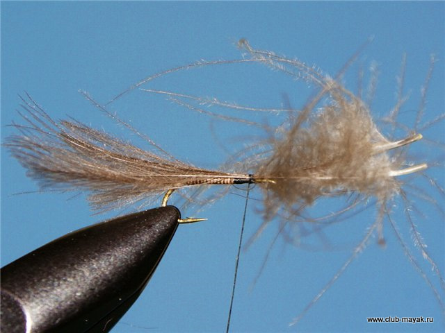 Сухая мушка Split Wing Dun V