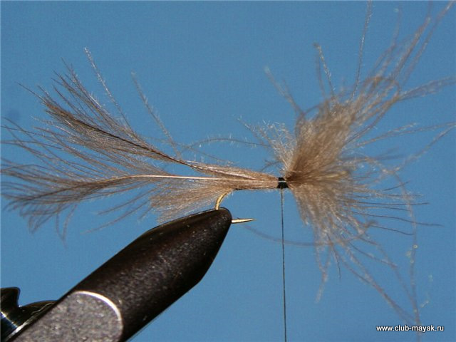 Сухая мушка Split Wing Dun V