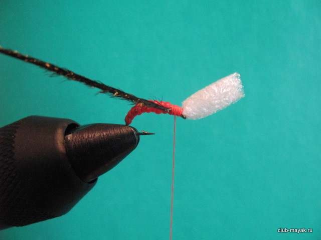 'эмерджер Suspended Chironomid