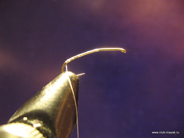 Мокрая мушка Umbrella Gnat Emerger