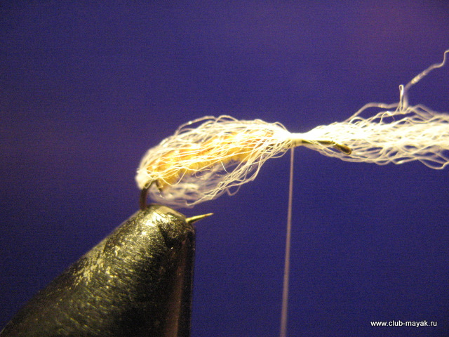 Мокрая мушка Umbrella Gnat Emerger