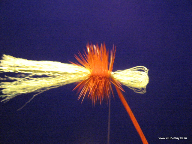 Мокрая мушка Umbrella Gnat Emerger