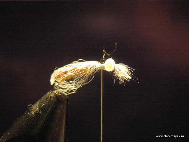 Мокрая мушка Umbrella Gnat Emerger