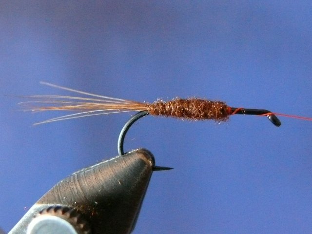 Сухая мушка Wonder Wing Midge Z (WWM-Z)