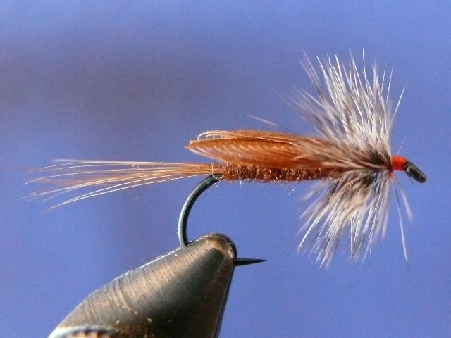 Сухая мушка Wonder Wing Midge Z (WWM-Z)